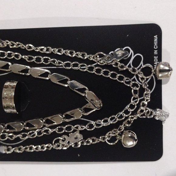 Silver Tone 3-Piece Anklet Set with Charms + 3 Toe Rings – Trendy Summer Jewelry - Picture 5 of 8